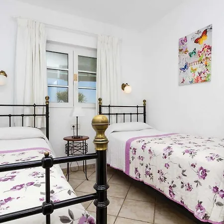 Villa Puerto Del Carmen Sleeps 6 Wifi *